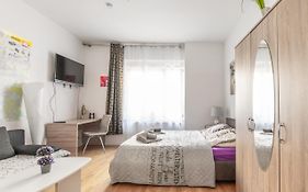 A Stylish Apartment In The Center Of True Berlin