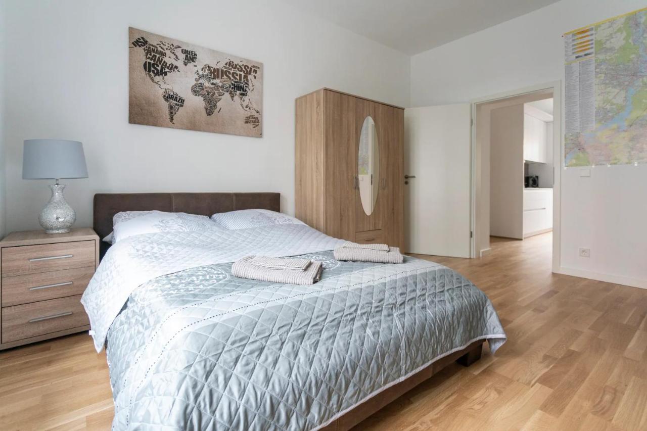 A Stylish Apartment In The Center Of True Berlin Extérieur photo